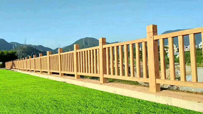 佛山仿木护栏认准广东华坚水泥制品,强度高,耐腐蚀,质量可靠